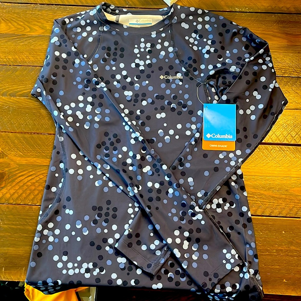 Columbia size small long sleeve top